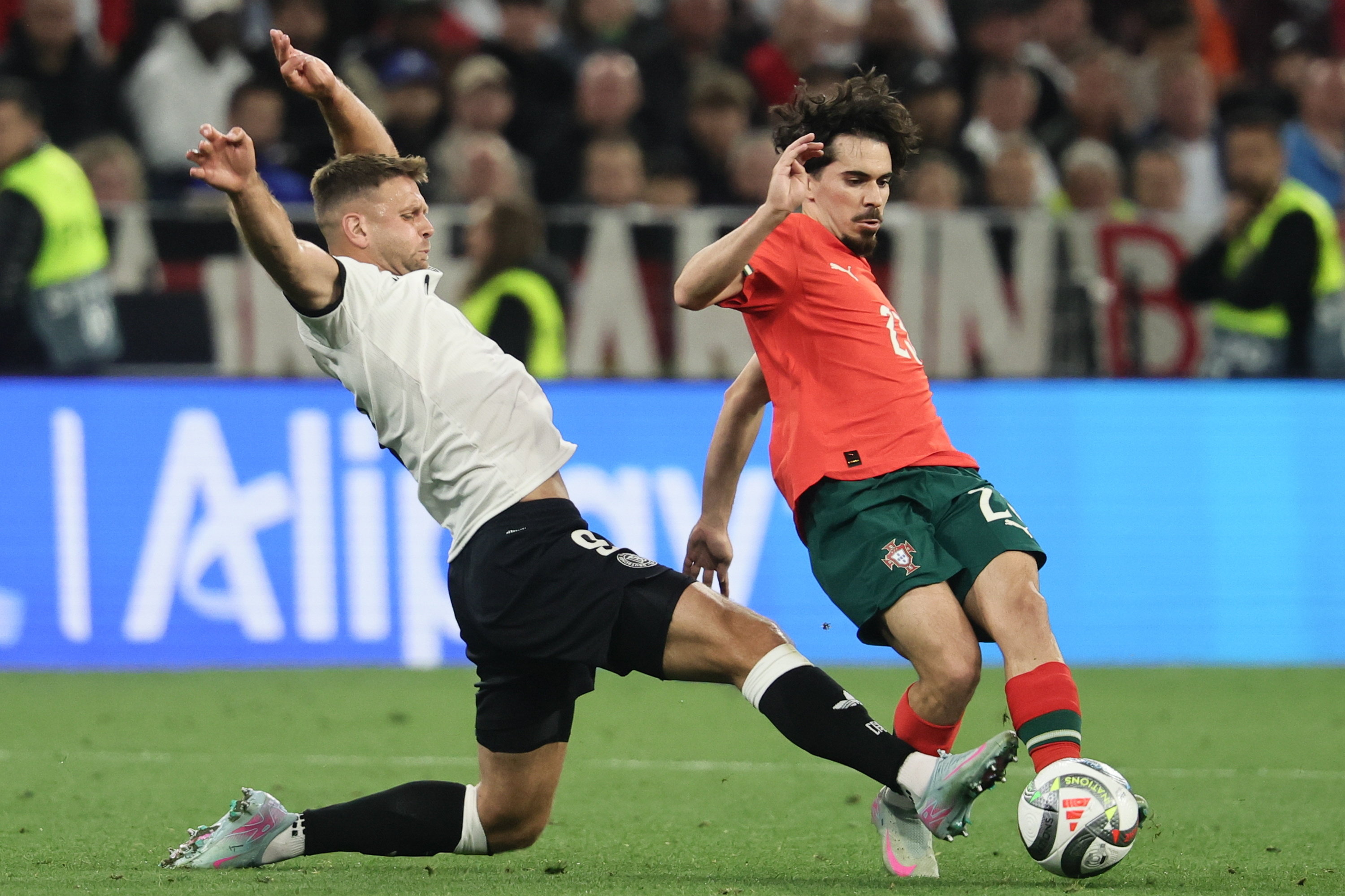 同乐城培训-葡萄牙连追场，欧预赛始开时局的简单介绍