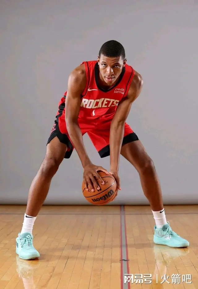 同乐城课程-包含联赛海选：新秀集结，争夺稀缺名额的词条