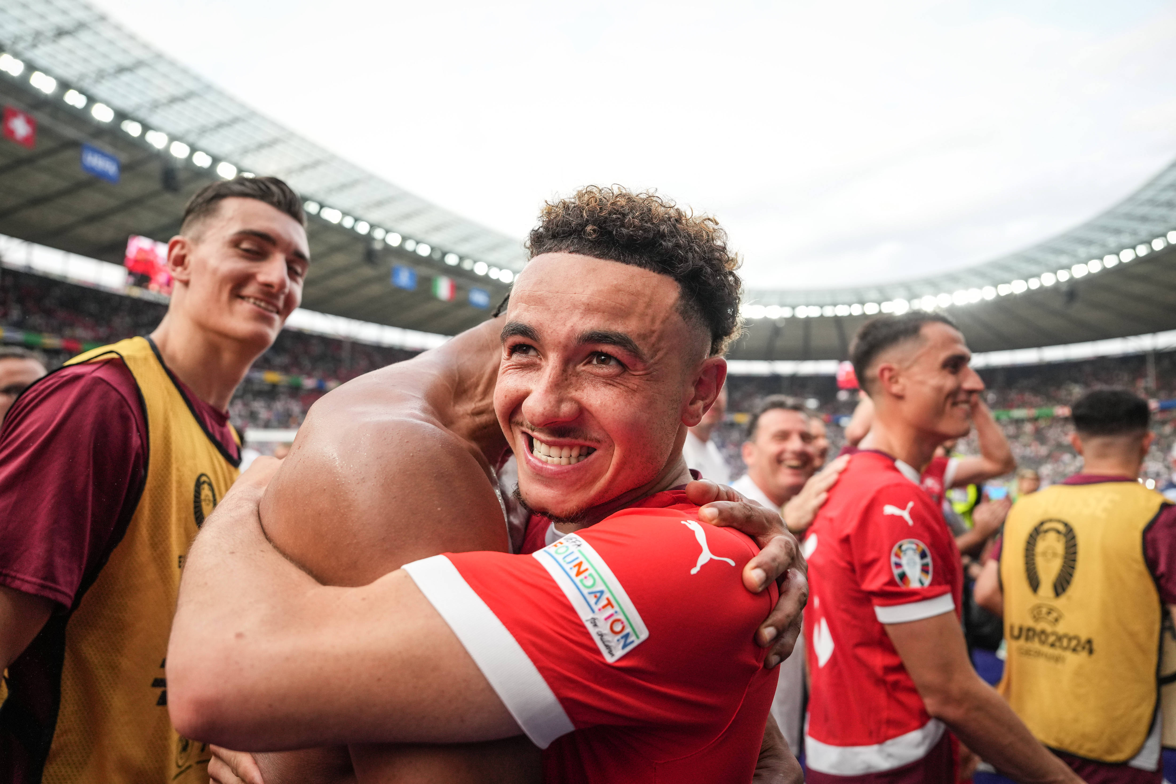 同乐城网页版登录入口-瑞士队备战奥地利队，决战在即