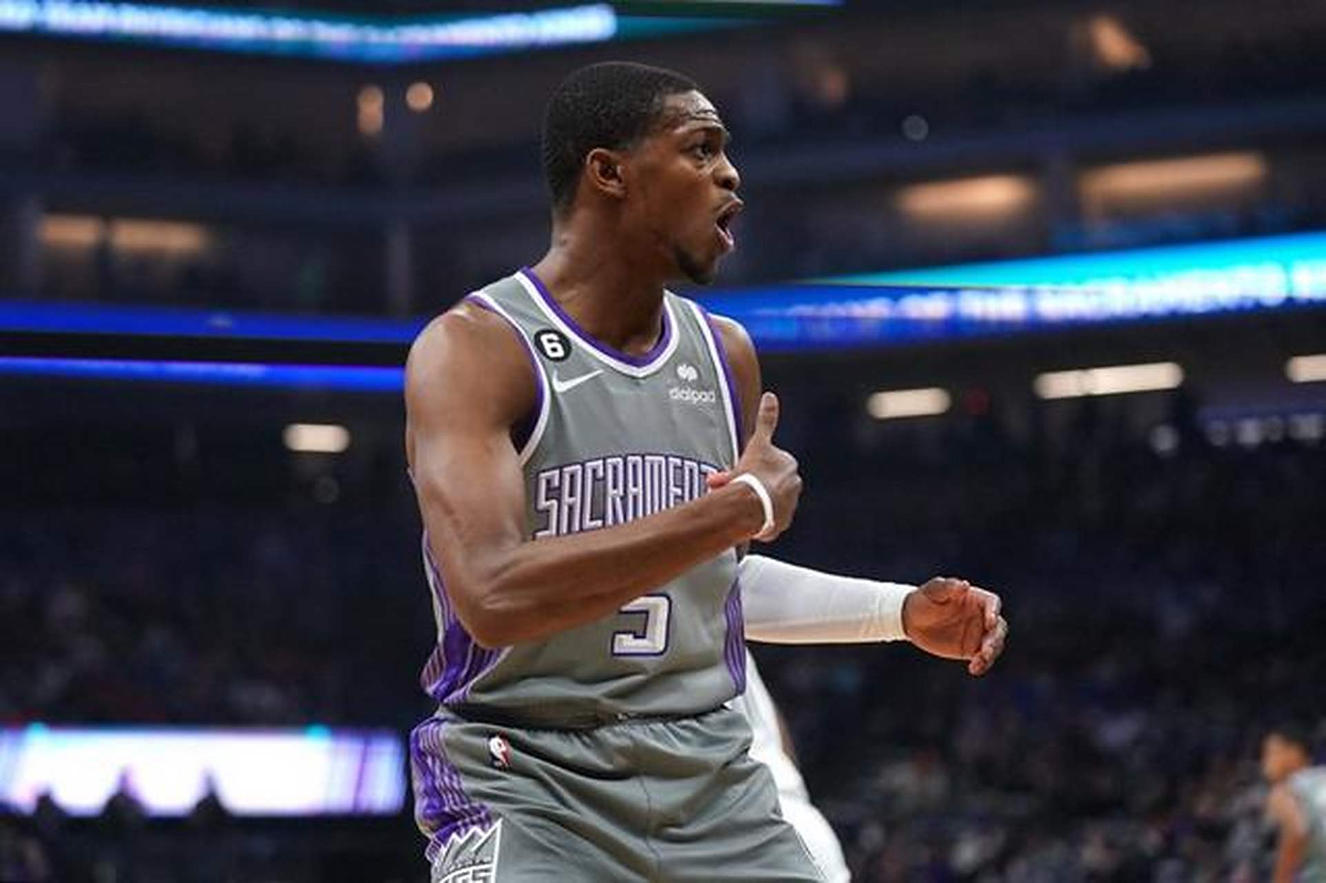 国王逆转活塞,取得两连胜 国王逆转活塞,取得两连胜