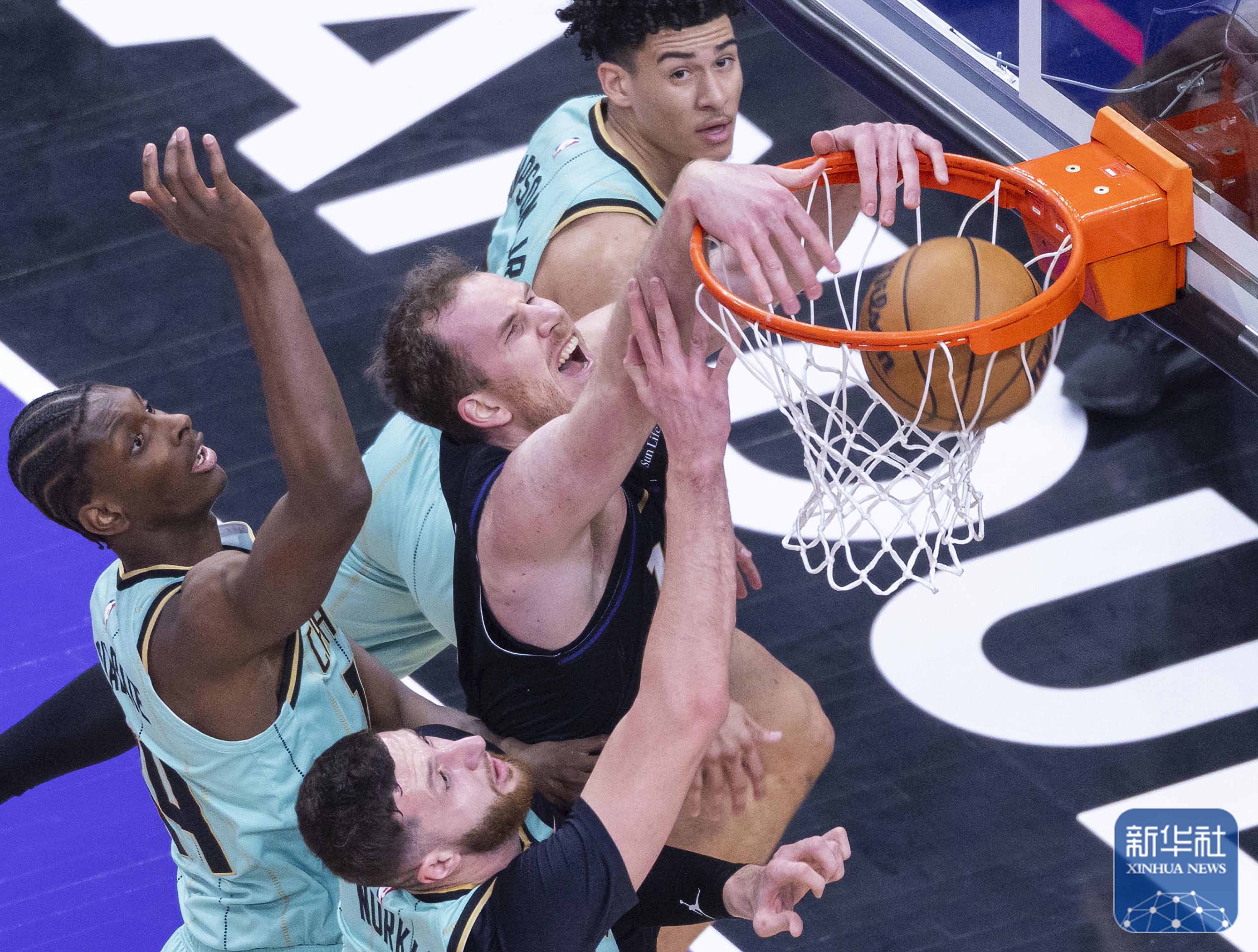 同乐城下载-猛龙力克篮网，取得重要胜利