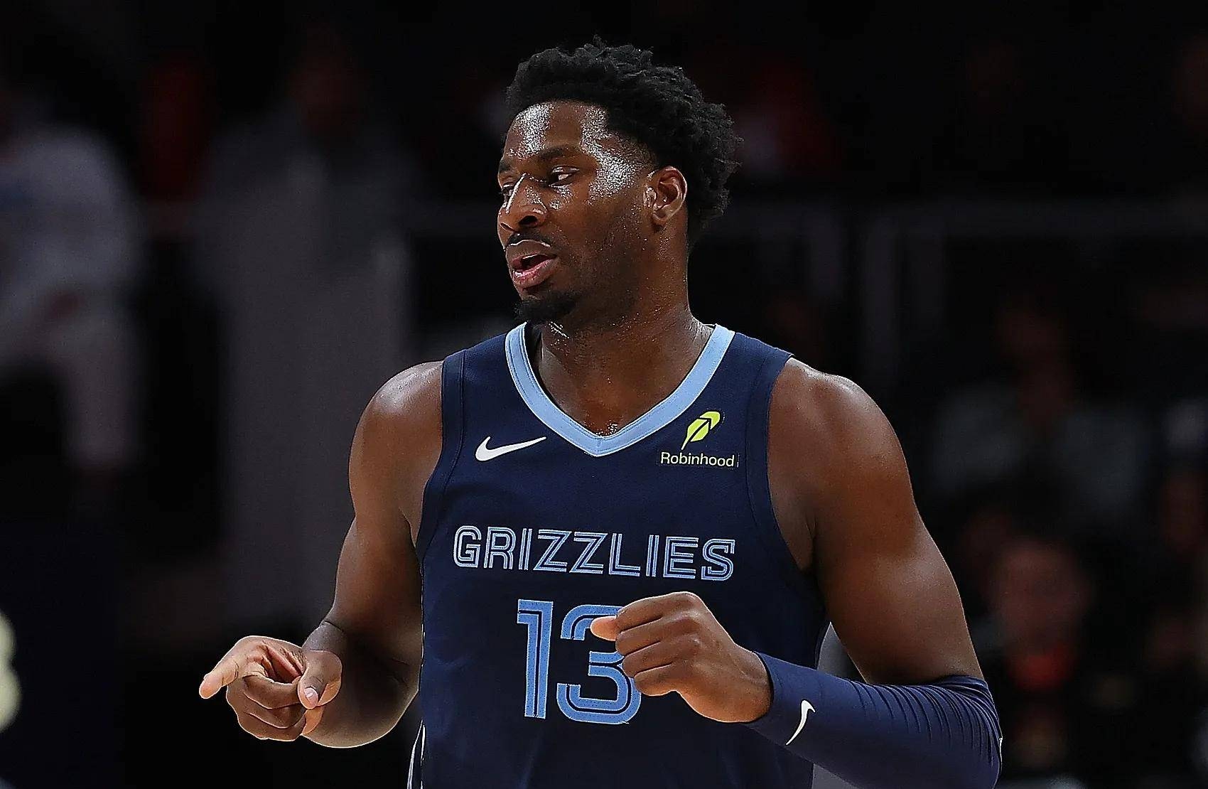 灰熊大胜快船，取得主场胜利