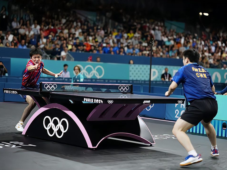 日本选手实力强劲，夺得男子游泳冠军