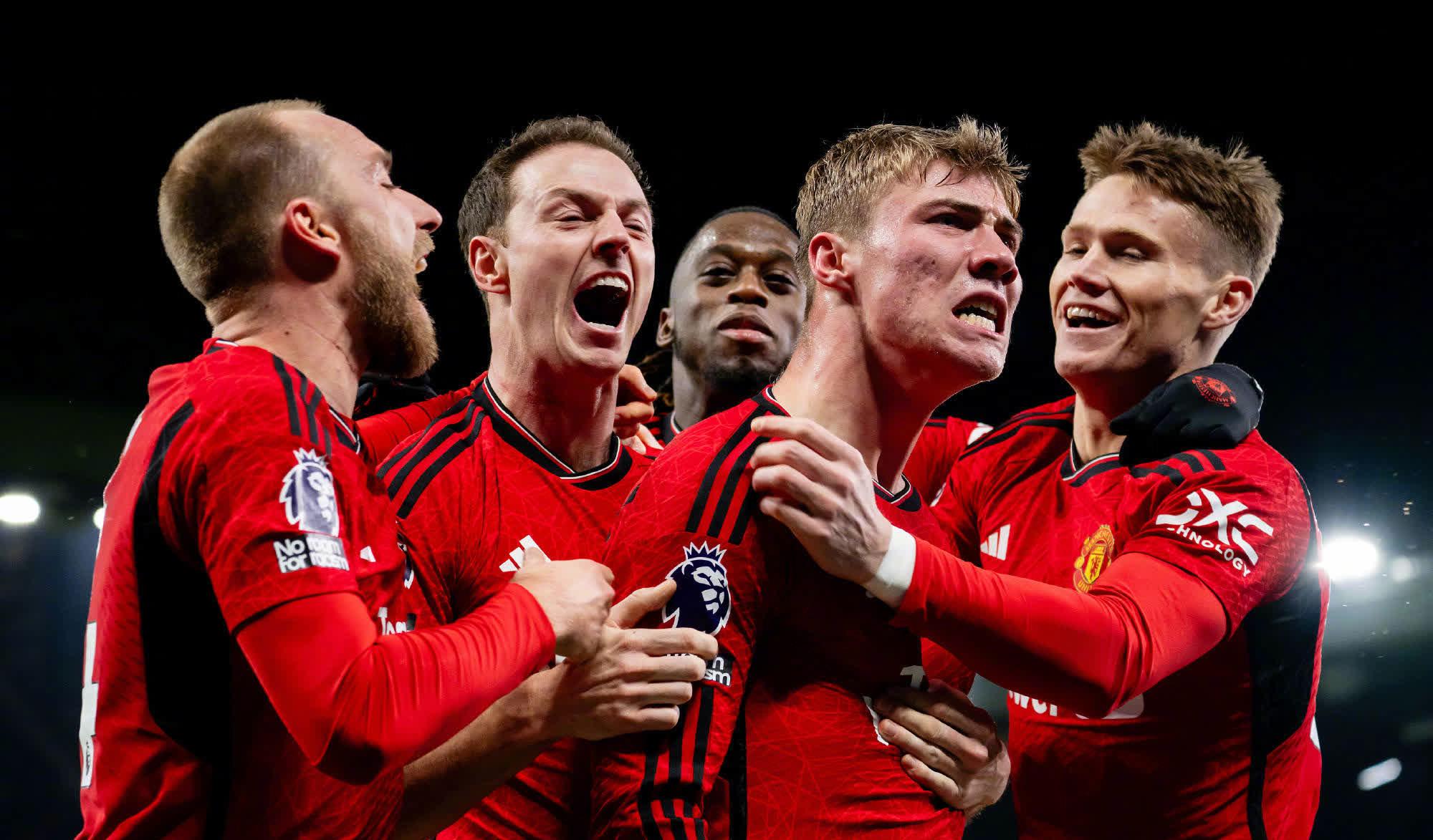 包含阿斯顿维拉掀翻西汉姆联，英超积分榜逐渐上升！的词条